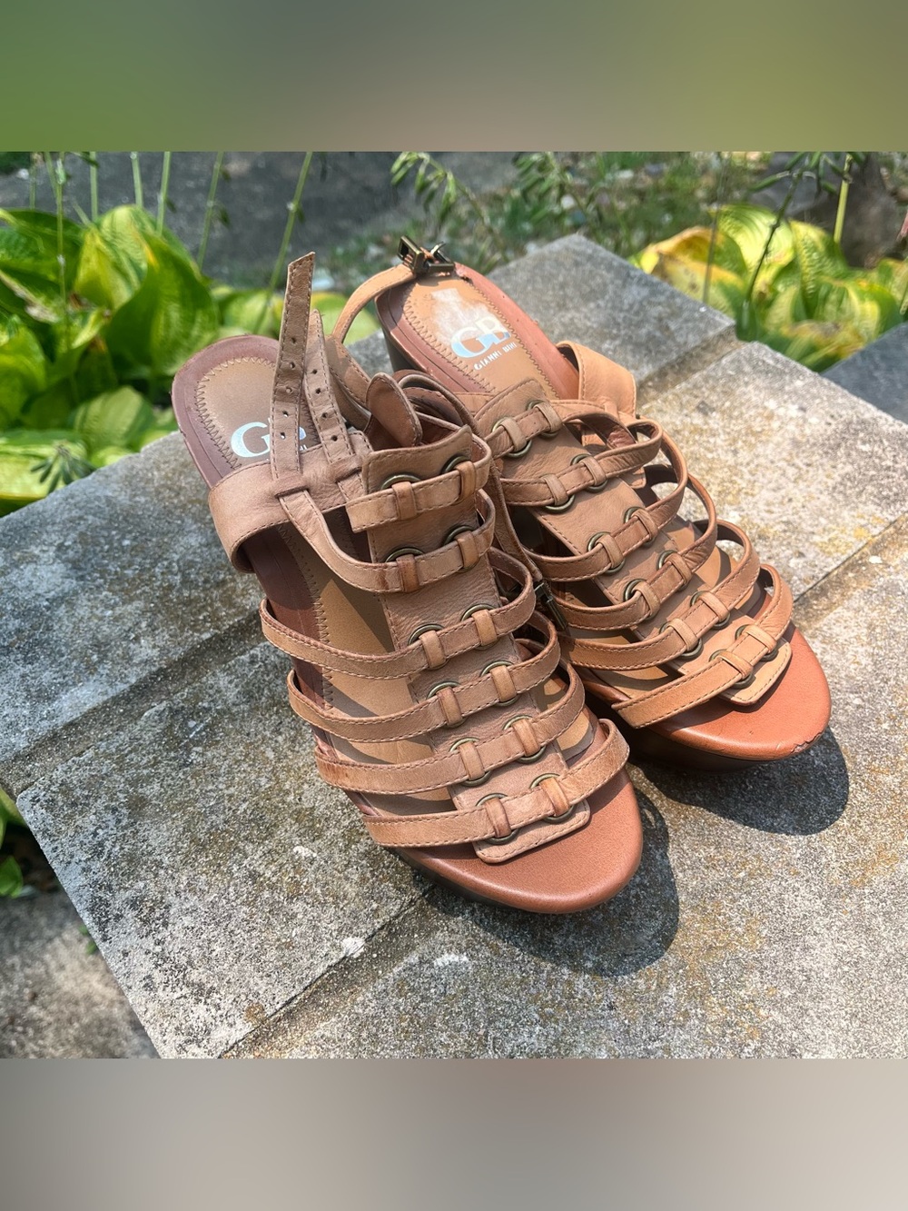 Gianni Bini Strappy Brown Leather Wedge Sandals Heels Women's Size 7
